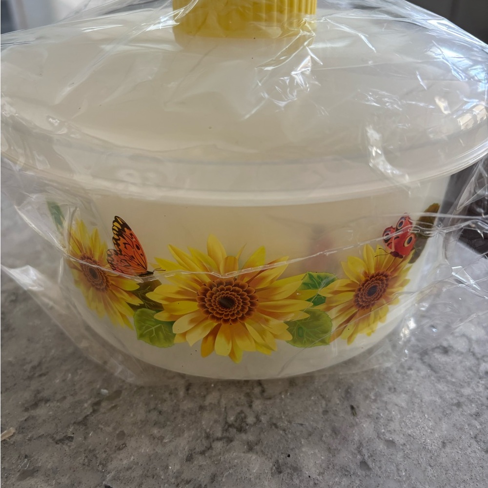 Sunflower and Butterfly Decorative set of 4 Bowls